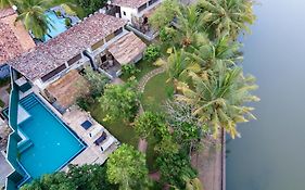 Queens Mount Tri Villas